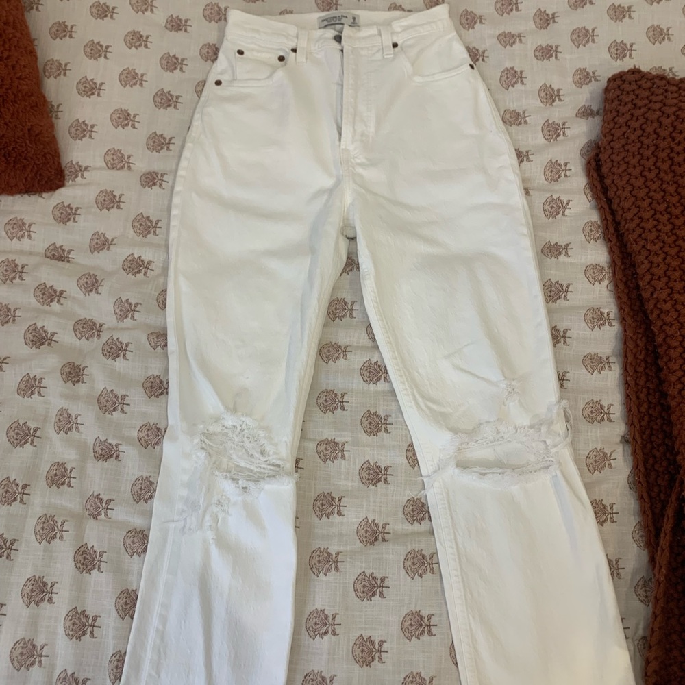 Abercrombie White Jeans - Ultra High Rise Ankle Straight (never worn)
